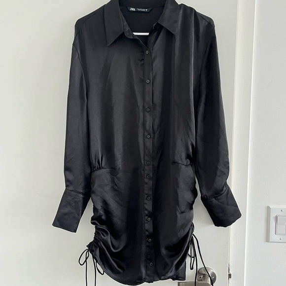 3 for $20 - Zara black long sleeve ruched side satin dress - Picture 4 of 8